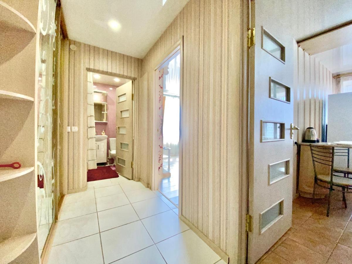 Apartpoltava Елегантна Квартира В Новобудові,Біля Каштанової Алеї, Центр Міста, Звітна Документація Exteriör bild