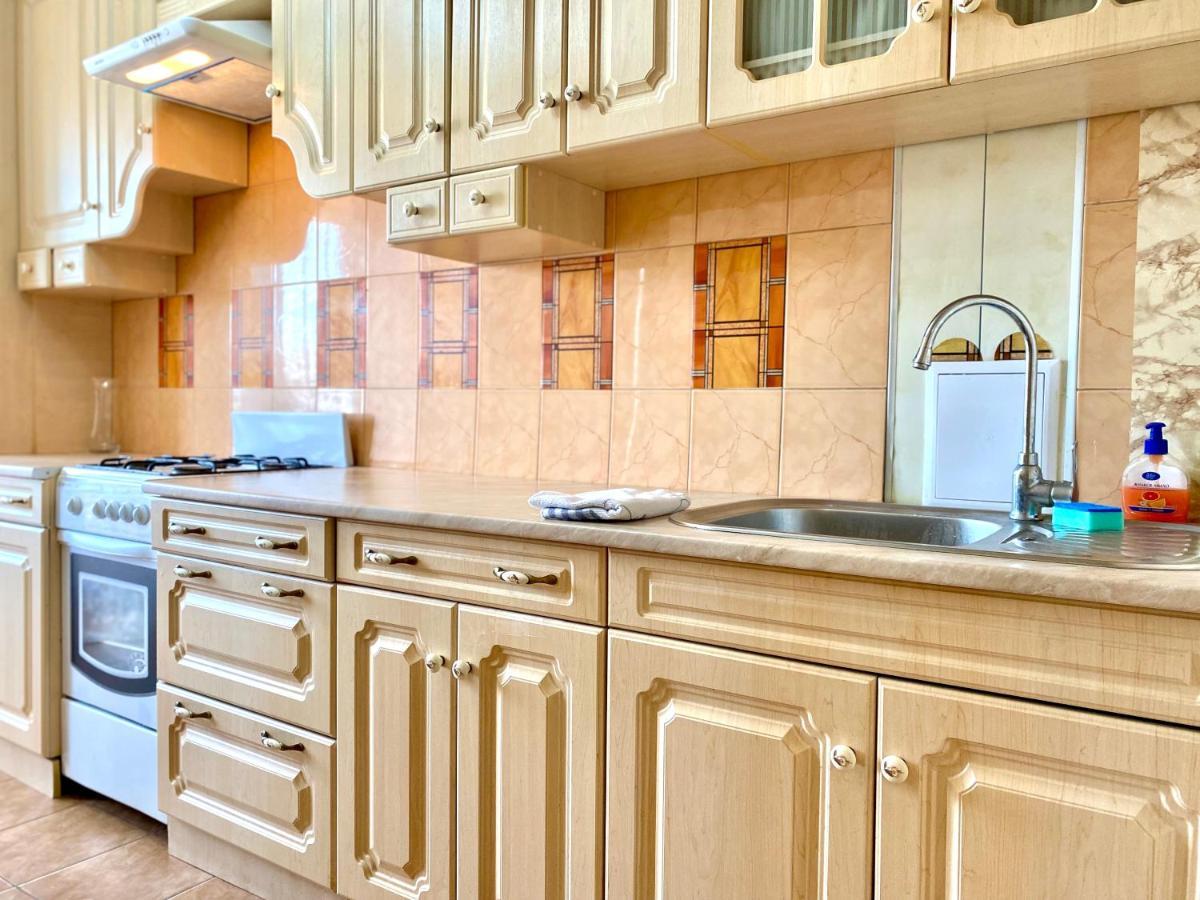 Apartpoltava Елегантна Квартира В Новобудові,Біля Каштанової Алеї, Центр Міста, Звітна Документація Exteriör bild